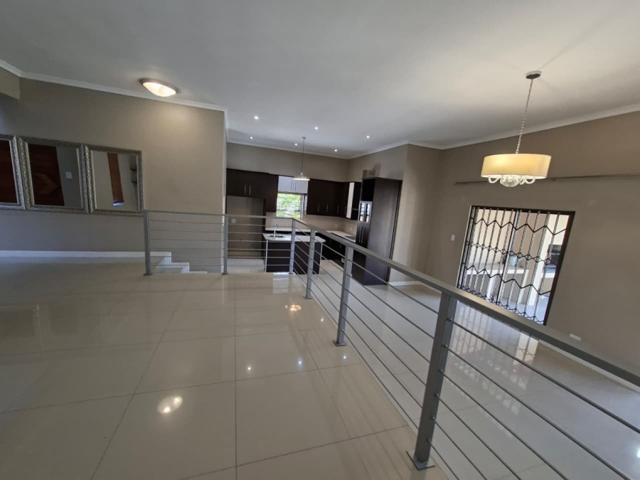 To Let 3 Bedroom Property for Rent in Jakarandas Western Cape